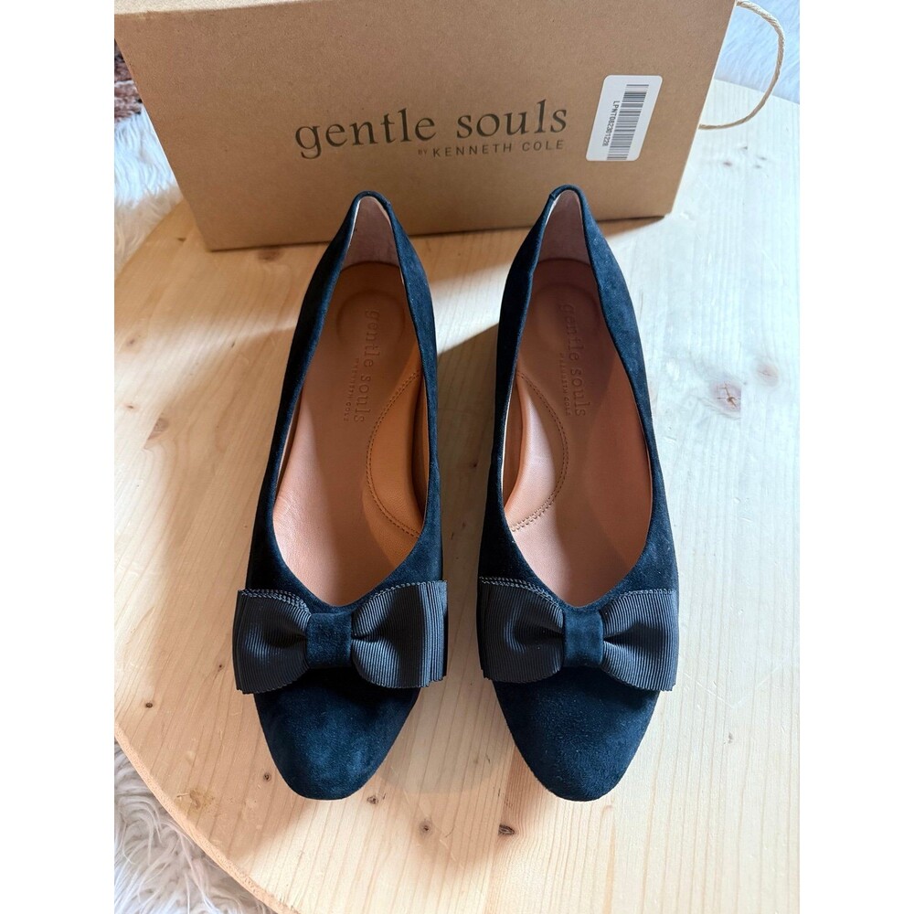 Gentle Souls Flats